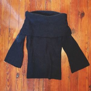 South moon under off the shoulder sweater